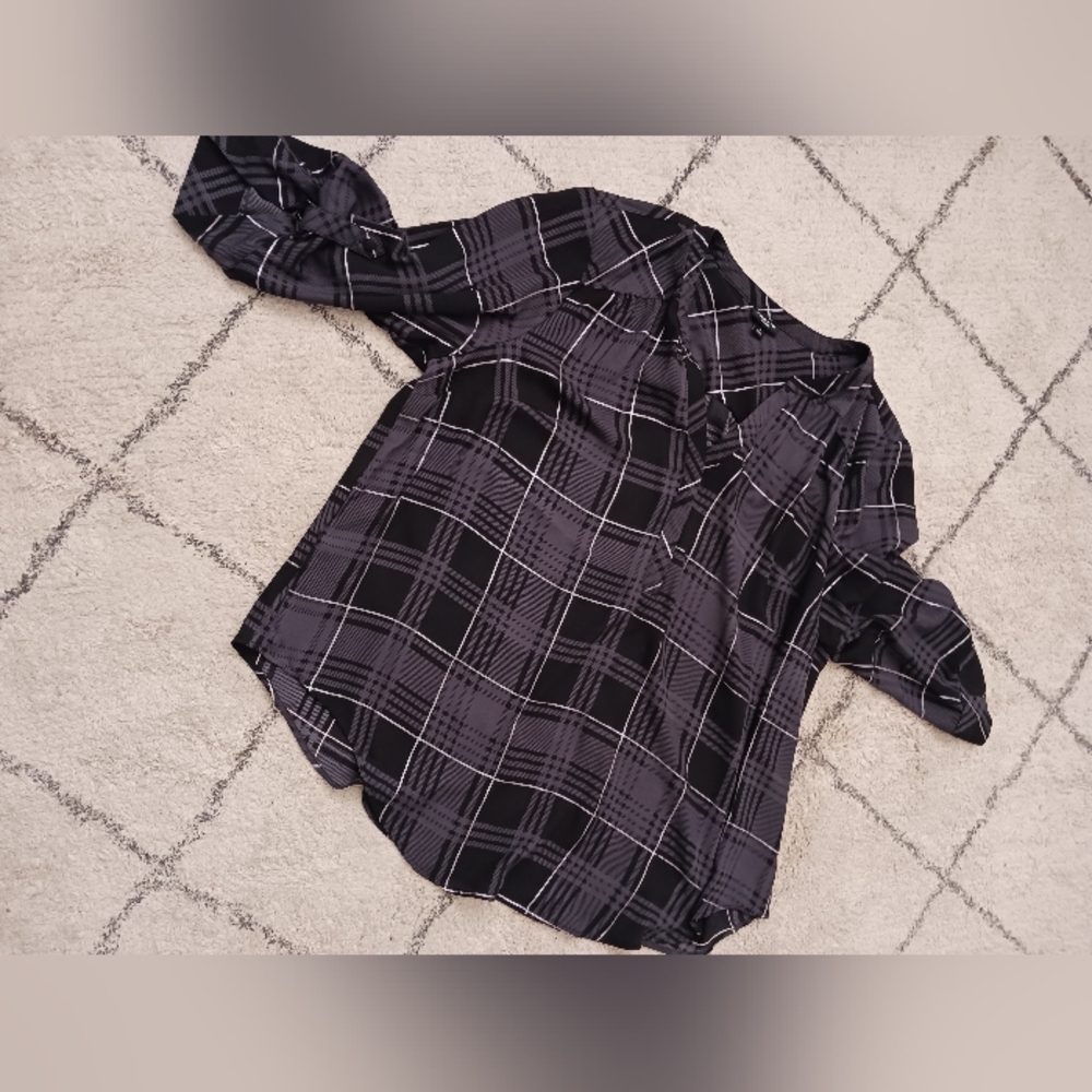Torrid Top - Picture 6 of 6